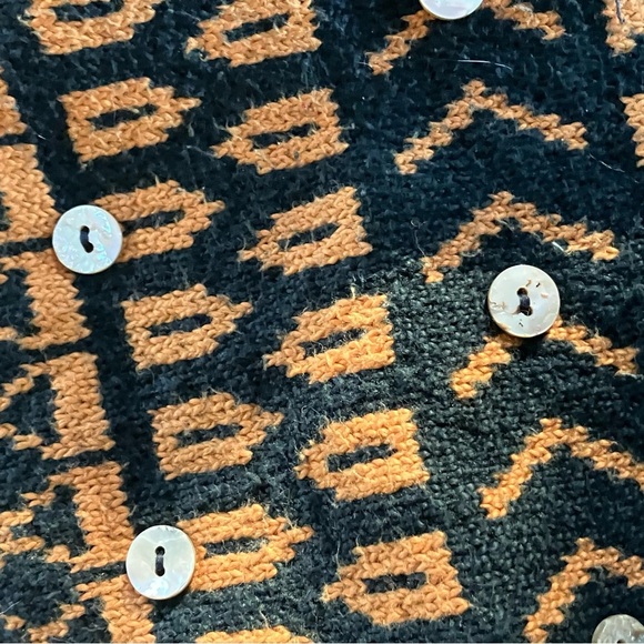 Vintage Babo Wool Sweater with Button Embellishments OSFM - Picture 4 of 6